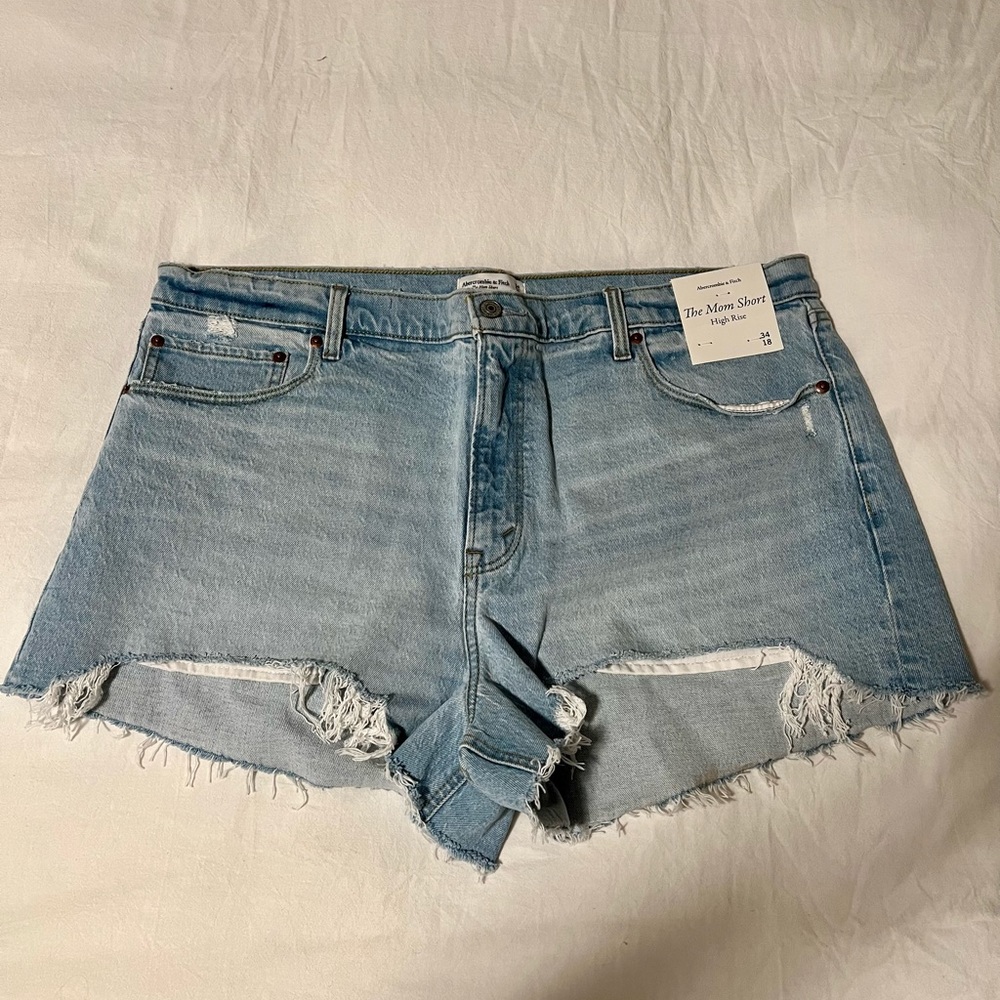 Size 34 Abercrombie “Mom Shorts”